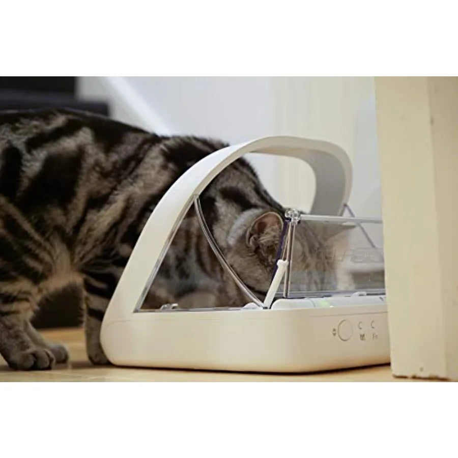 Selective Automatic Cat Feeder for Wet and Dry Food