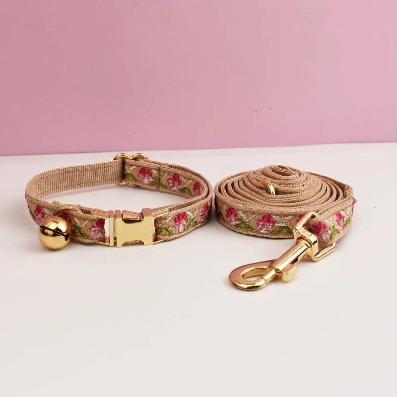 Adjustable Comfortable Cat Collar w/Bell