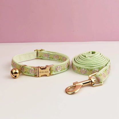 Adjustable Comfortable Cat Collar w/Bell