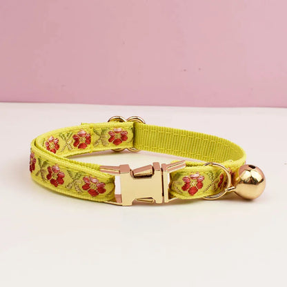 Adjustable Comfortable Cat Collar w/Bell