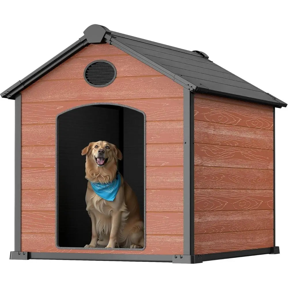 Sturdy Outdoor Doghouse