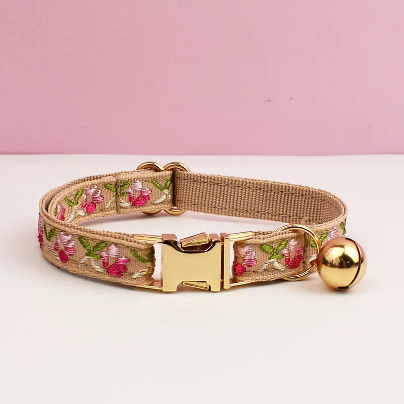 Adjustable Comfortable Cat Collar w/Bell