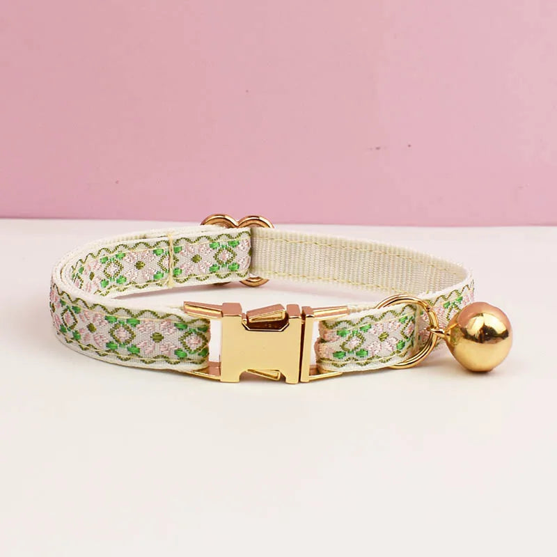 Adjustable Comfortable Cat Collar w/Bell