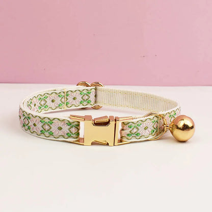 Adjustable Comfortable Cat Collar w/Bell