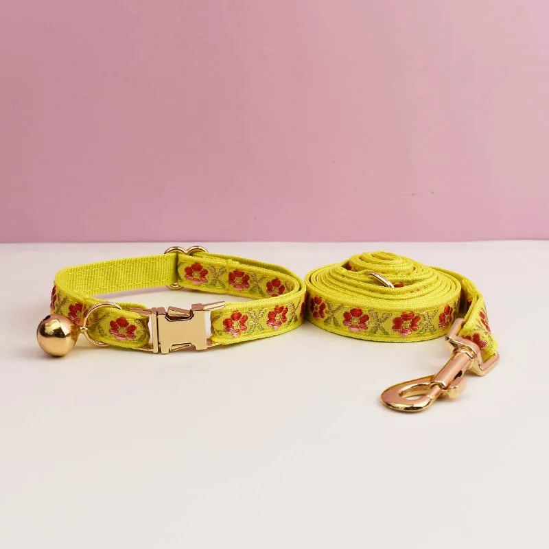 Adjustable Comfortable Cat Collar w/Bell